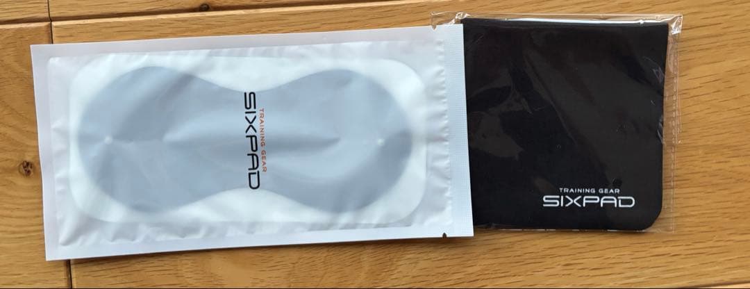 【週末価格❗️即発送】SIXPADフットフィットプラス&アブズベルト&アブズアーム