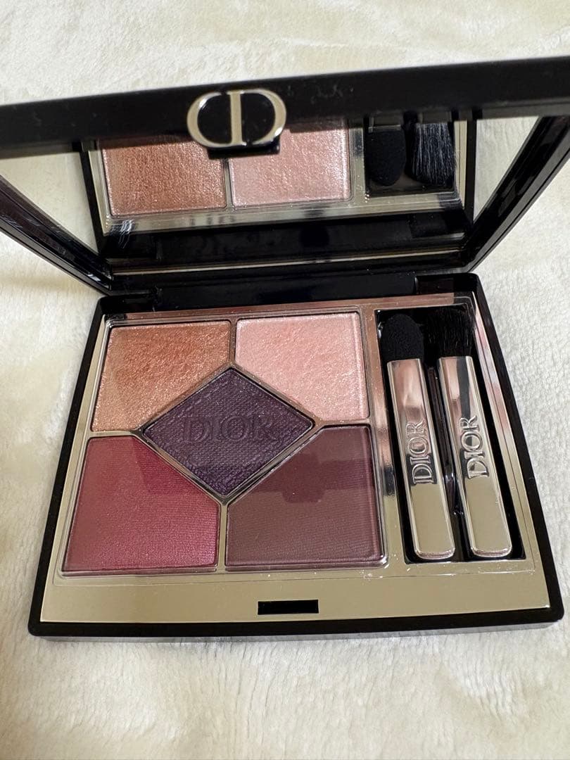 Dior アイシャドウ サンク クルール プラムチュチュ 183 ブルベ