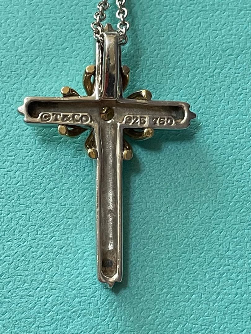 TIFFANY&Co. シグネチャークロスネックレス