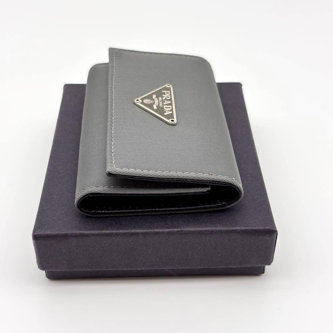 【箱付き未使用級】プラダ ６連 キーケース ナイロン×レザー 三角ロゴ グレー