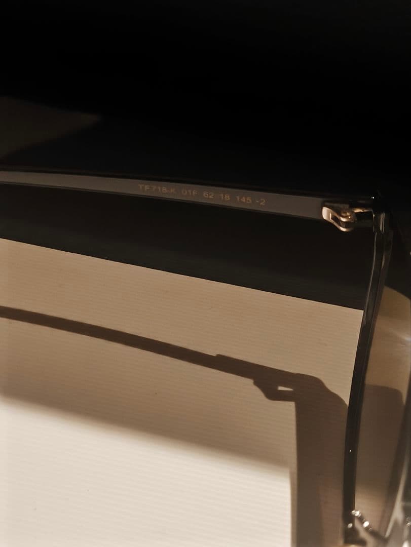 TOM FORD TF718-K ブラックサングラス　トムフォード　サングラス