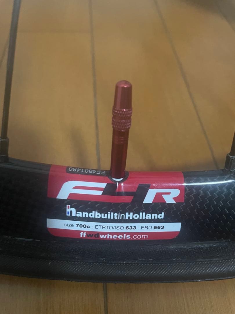 11s ffwd f4r tu dt Swiss 240s スターラチェッ18t