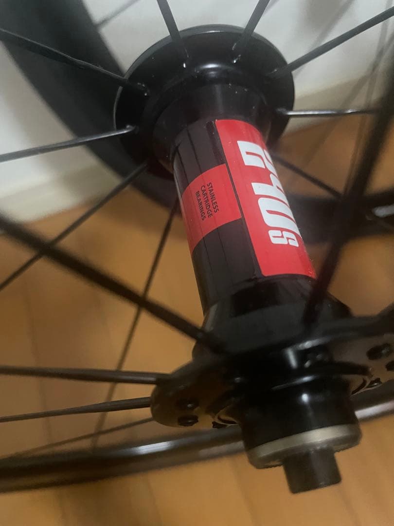 11s ffwd f4r tu dt Swiss 240s スターラチェッ18t