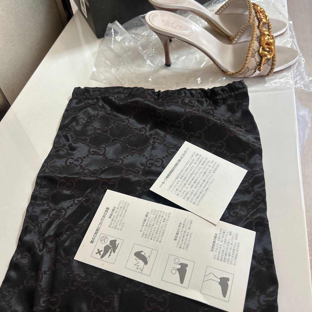 【GUCCI 】チェーン装飾 ミュール ベージュ 24センチ