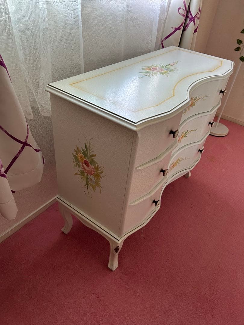 年内限定♡出品中❣️ロココ調　レア　猫足　姫系　ホワイト フラワー　3段チェスト