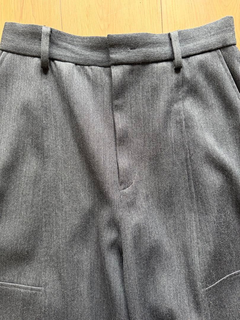 カレンソロジー　ダブルクロスパンツ　グレー　38サイズ