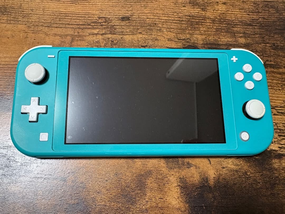 【おまけ付き】Switch Lite 水色・充電器＆モンハンソフト2本おまけ付