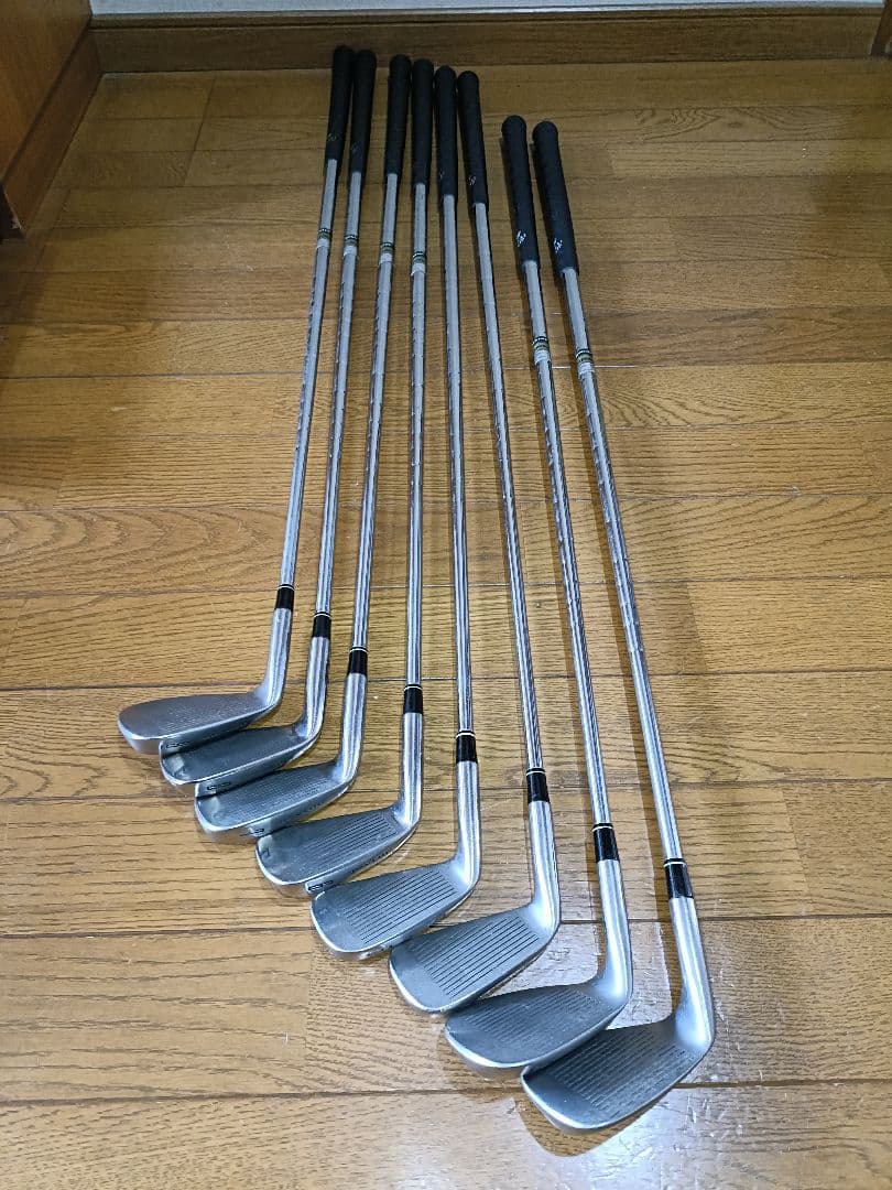 ダンロップ DUNLOP アイアン8本セット  GRIP