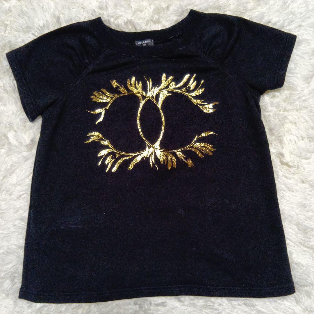 CHANEL 　金色の刺繍　口ゴ入り　ブラック Tシャツ S　半袖
