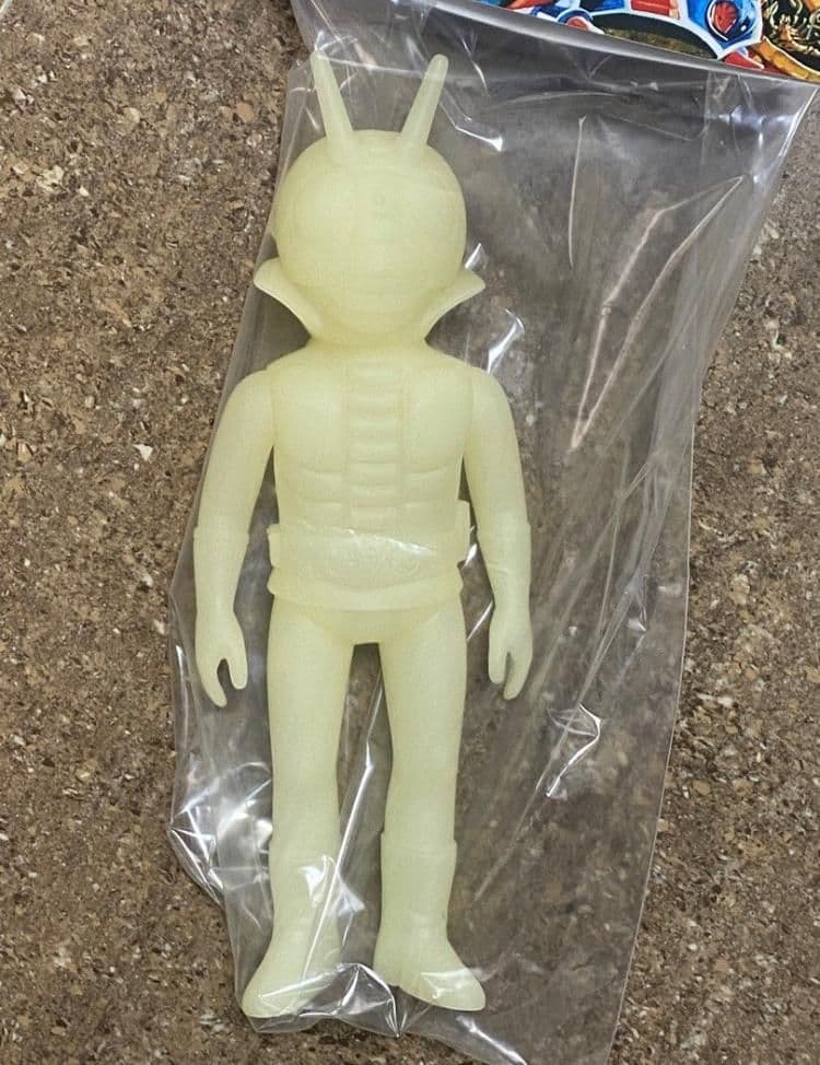 仮面ライダーV3 蓄光版 無版権 27cm 希少