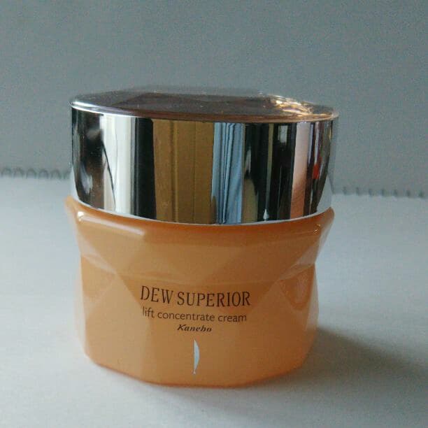 新品未開封＊ DEW スペリア   クリーム