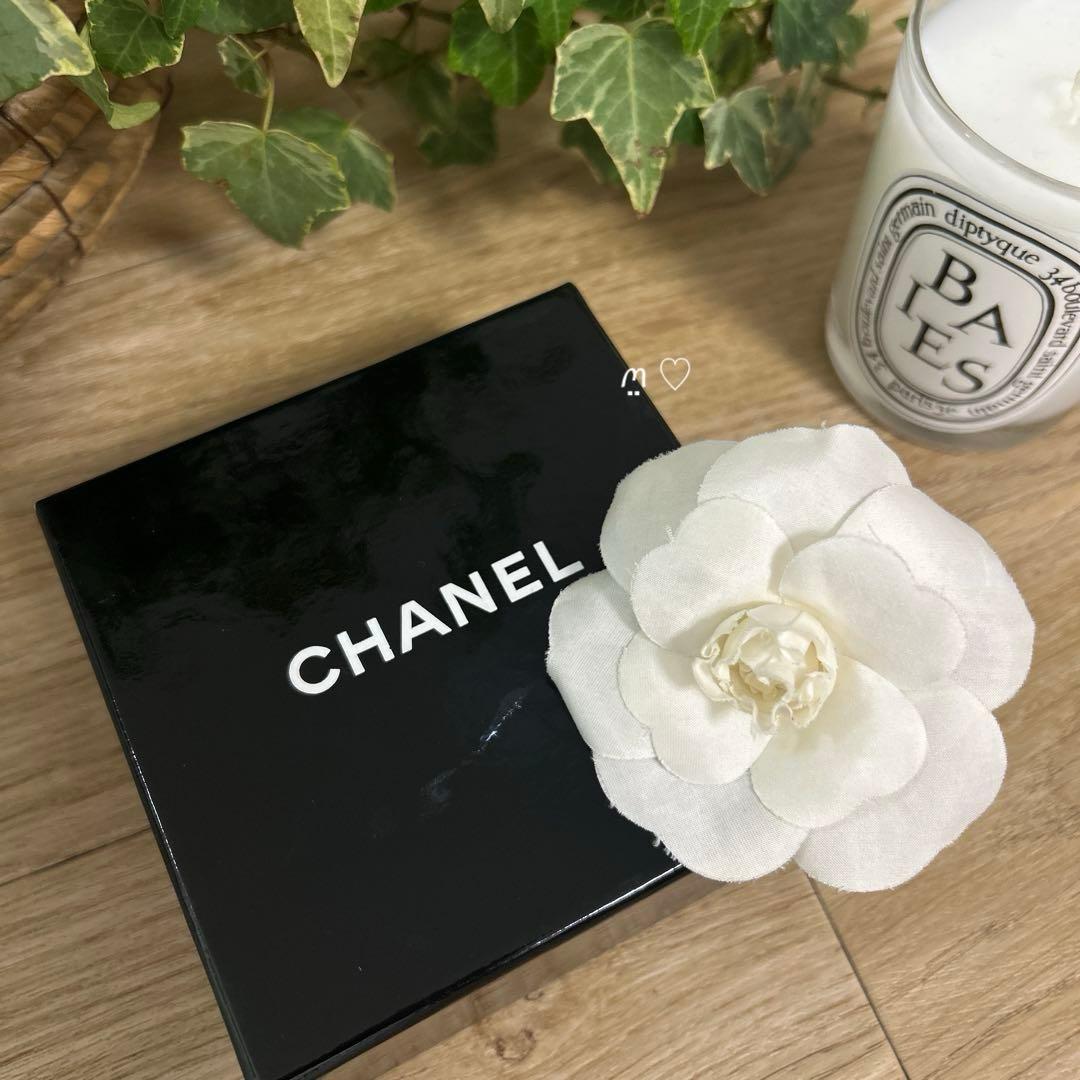 CHANELシャネル　カメリアコサージュ　ブローチ　シルク　ホワイト　卒業入学式