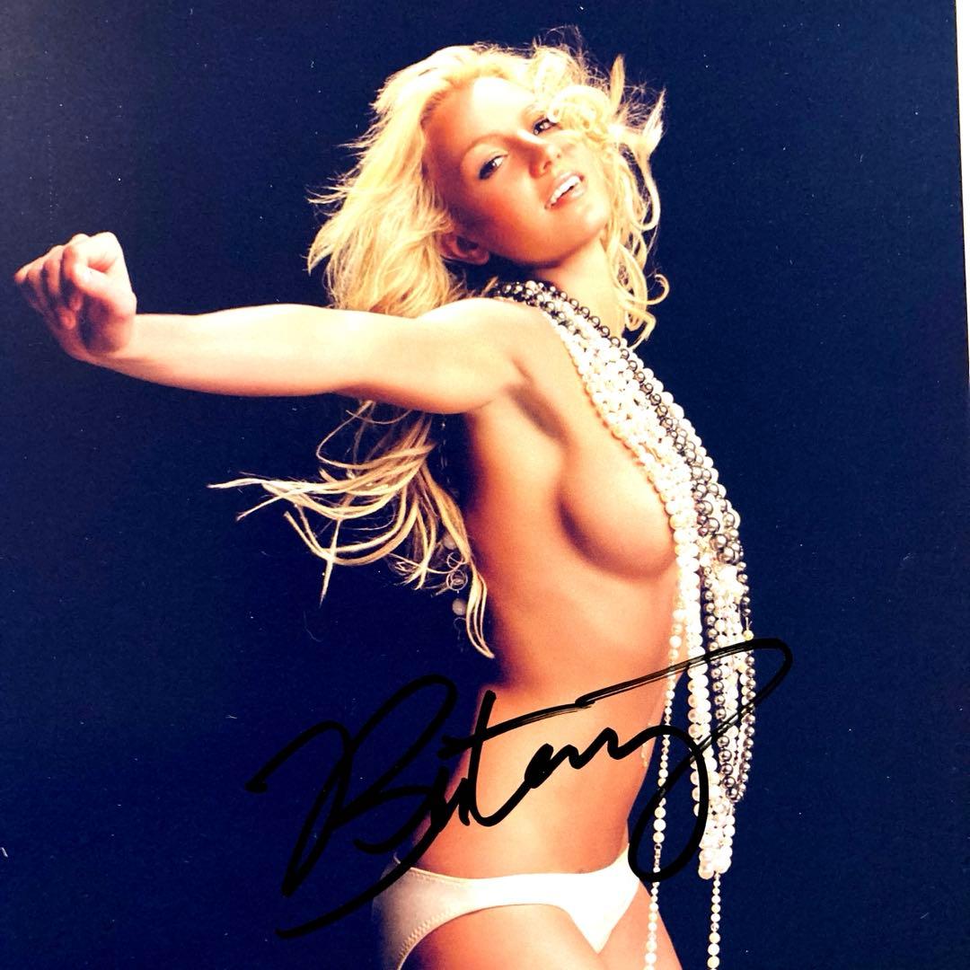 ブリトニー・スピアーズ直筆サイン入り2Lサイズ写真…