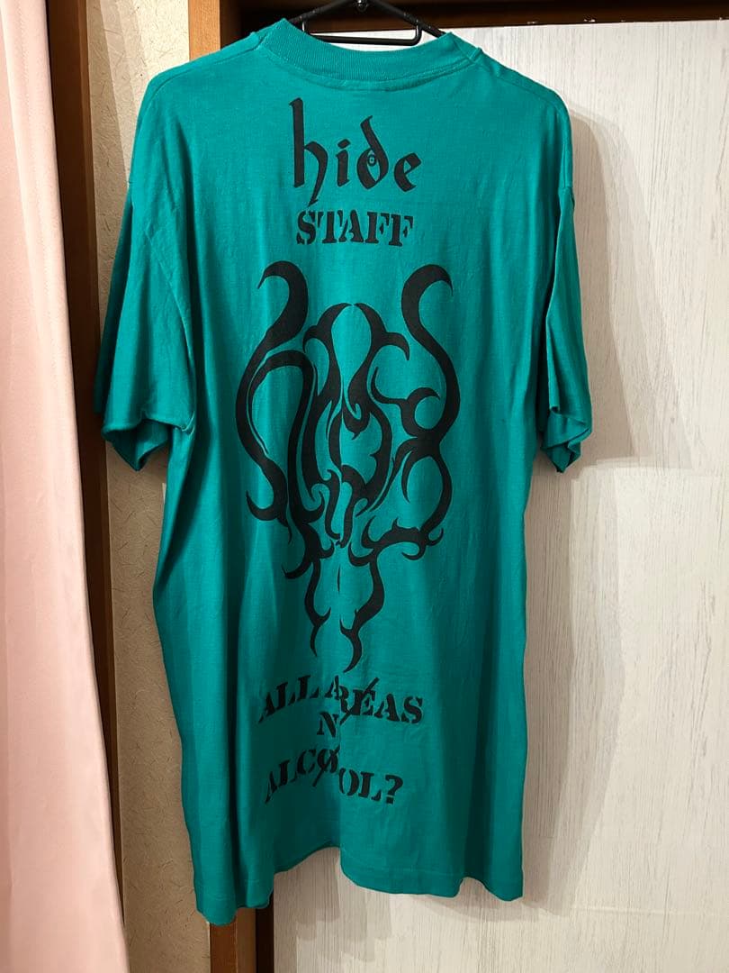 hide STAFF グラフィックTシャツ ターコイズ