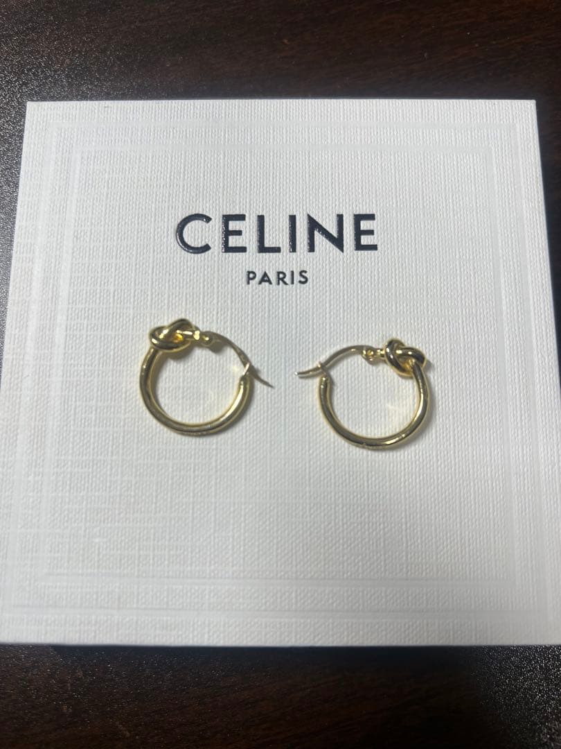 CELINE ノット スモールフープ ピアス ゴールド