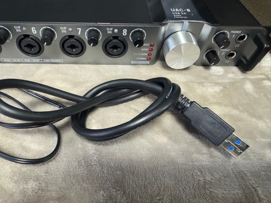 ZOOM UAC-8 中古　完動品