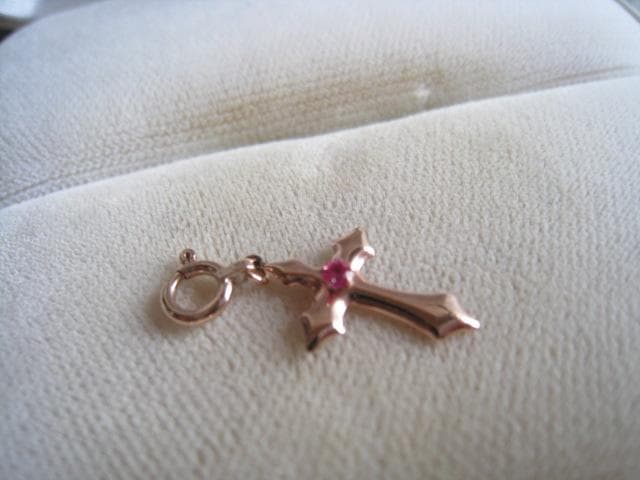 ☆綺麗！輝き天然ルビー k10ピンクゴールドペンダント 新品同様！