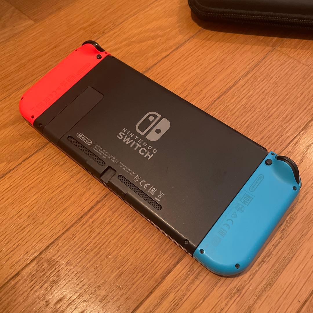 Nintendo Switch ネオンブルー/ネオンレッド 本体　ソフト4本付き