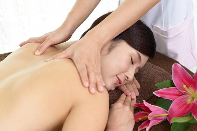 「癒しの資格で仕事にも活かせる！柔道整復師監修アロマリンパ通信講座」認定証込み