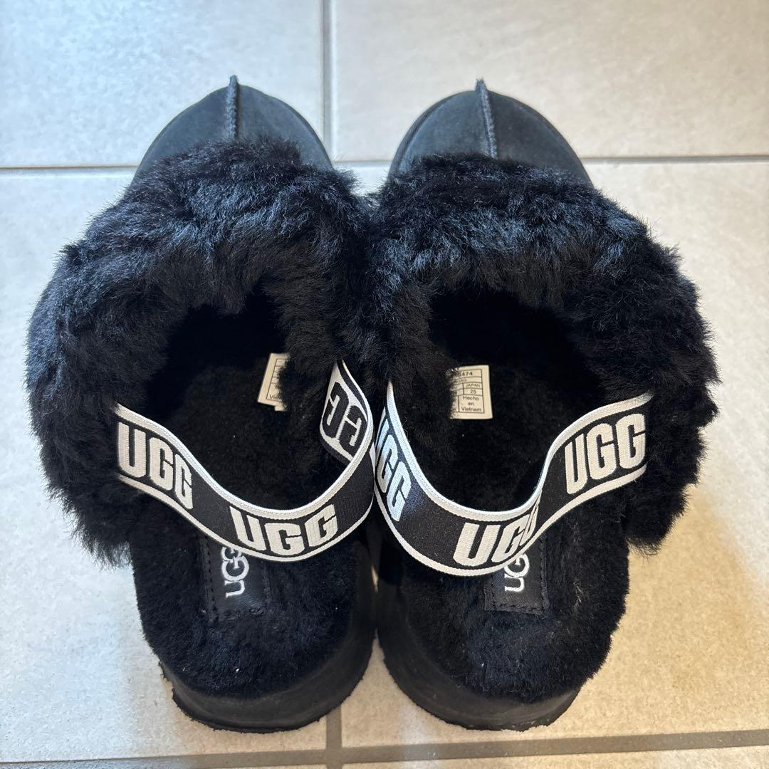 UGG ブラック W FUNKETTE
