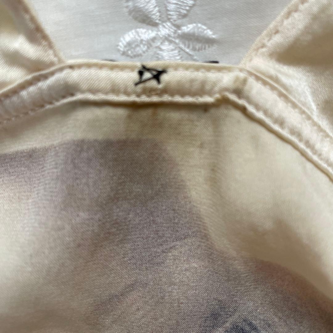 レア♡ シルクのプリントキャミソール