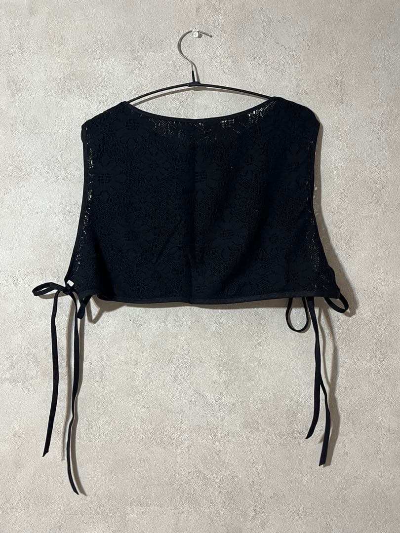 ユノイア　透かしレース模様ベスト