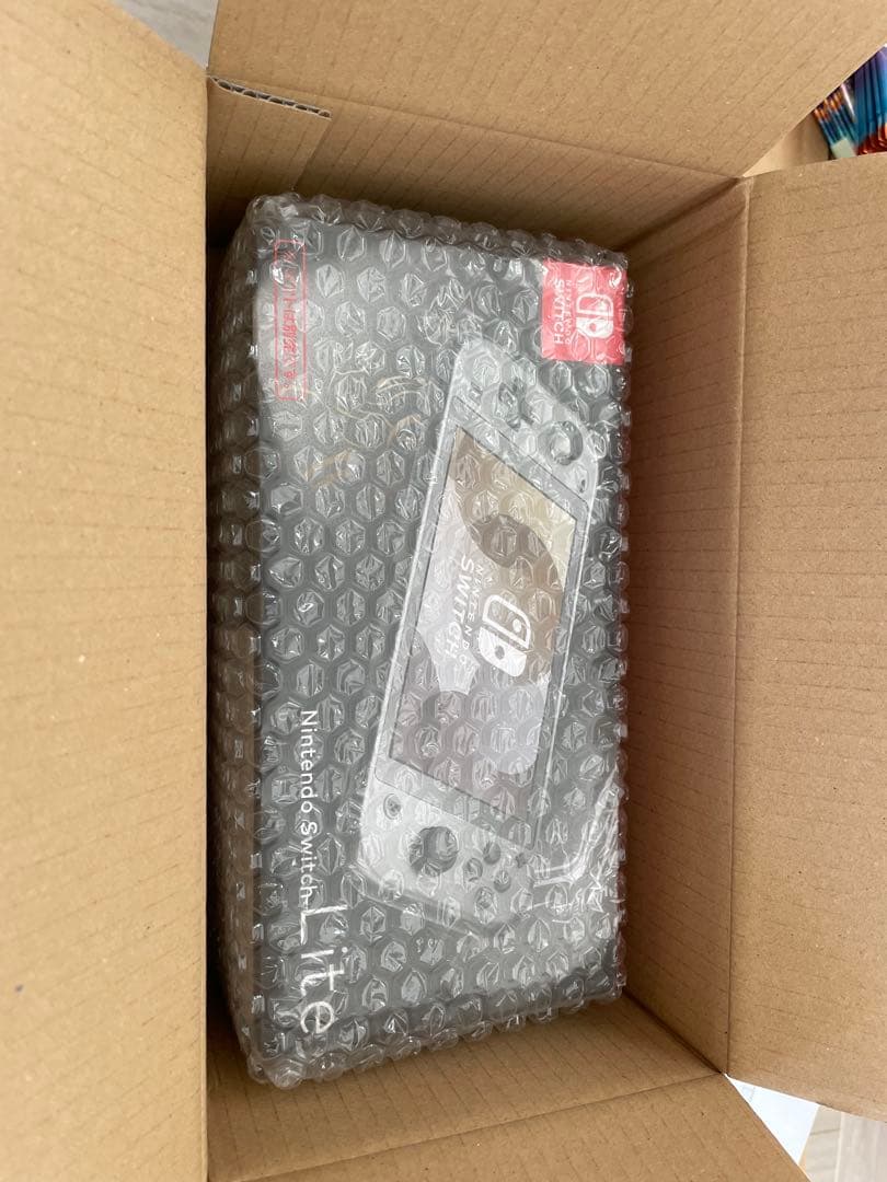 Switch Lite ディアルガ・パルキアエディション新品未開封　即購入可