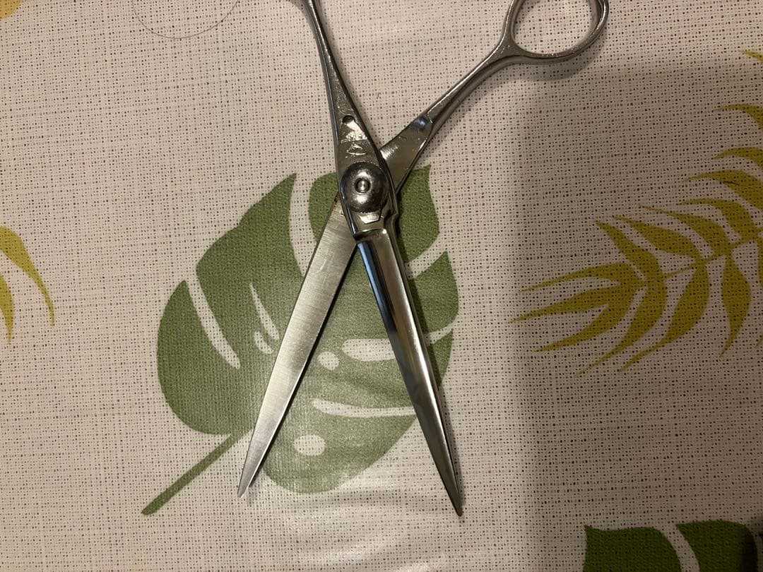 プロ専用　魔法のハサミ　ナルトシザー6インチ