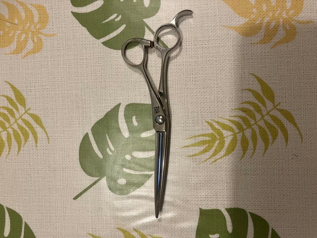 プロ専用　魔法のハサミ　ナルトシザー6インチ