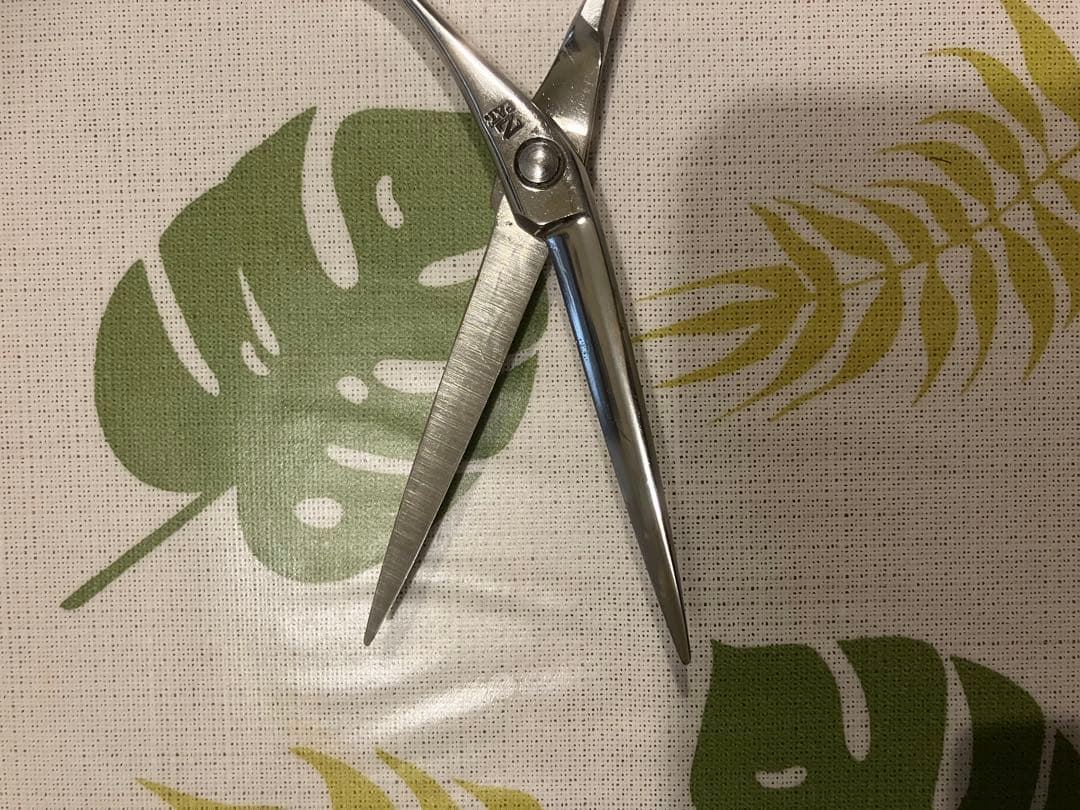 プロ専用　魔法のハサミ　ナルトシザー6インチ