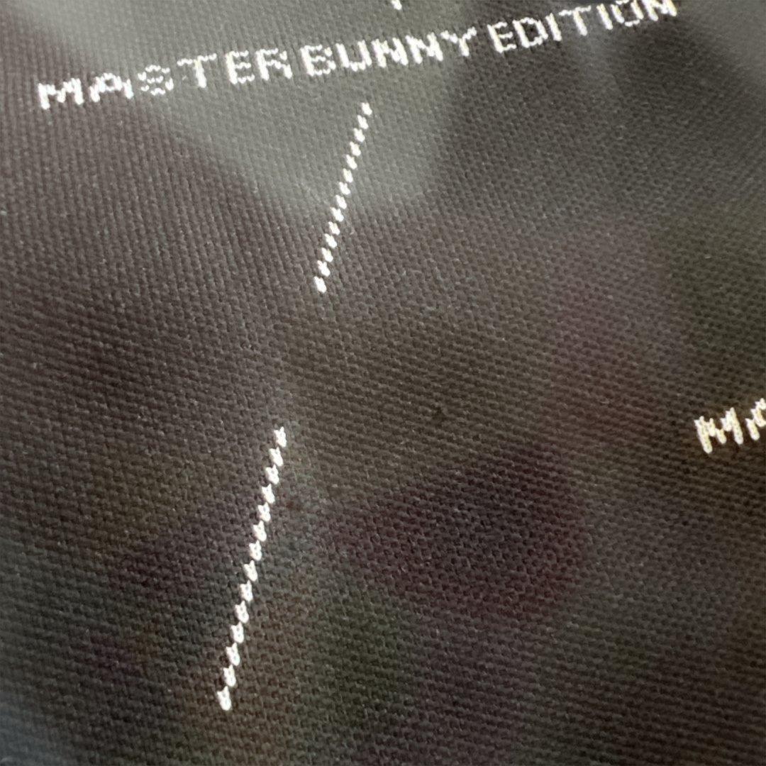 MASTER BUNNY EDITION ブラックセーター防寒防風蓄熱