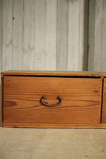 味のある横長の木製引き出し3杯　ローテーブル　飾り台　作業台　古家具　古民家