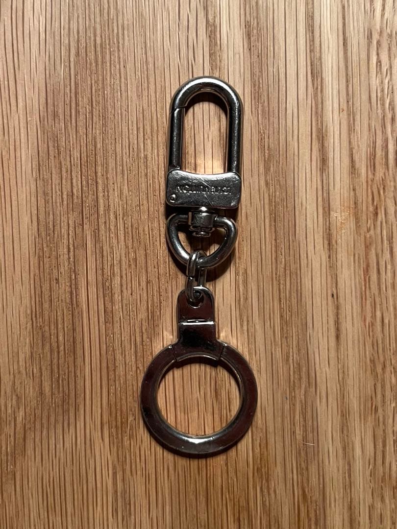 LOUIS VUITTON シルバー キーリング