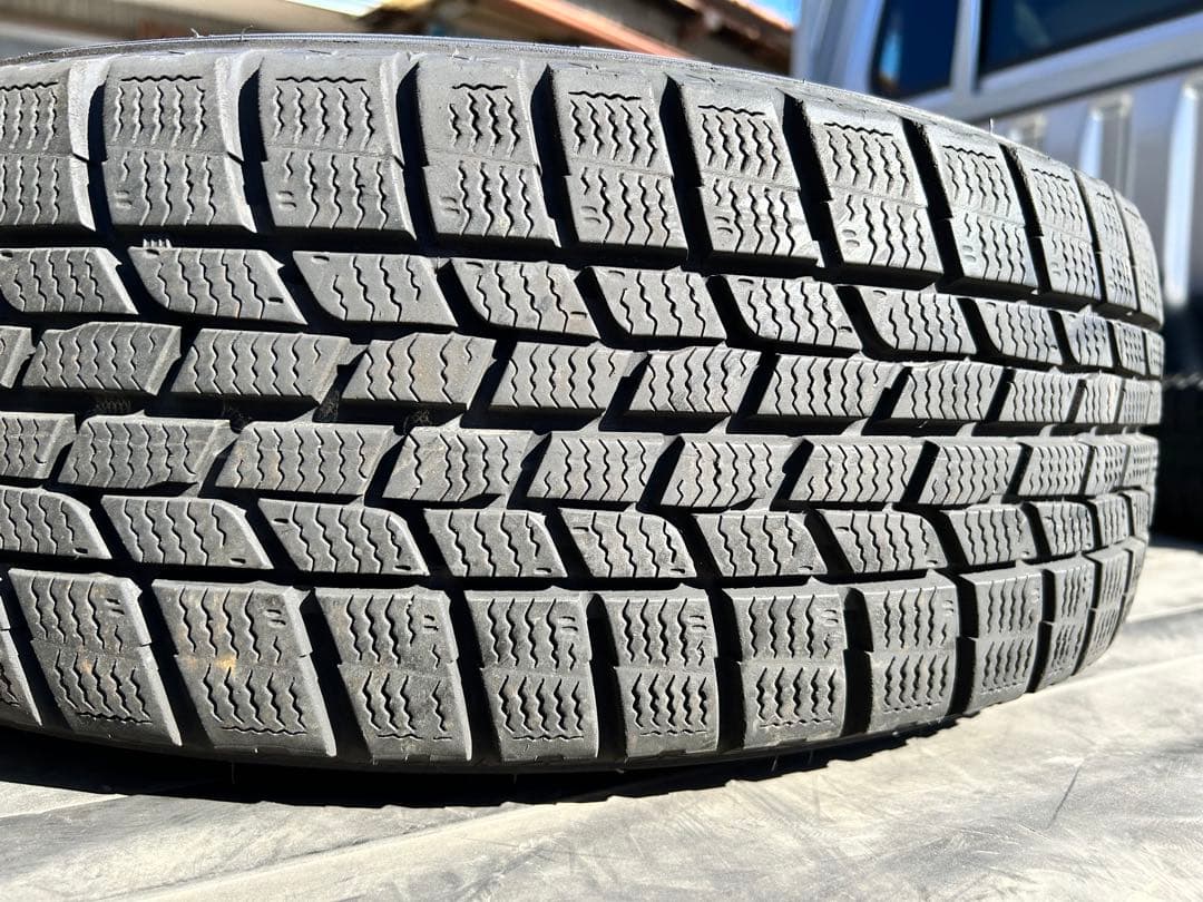 【バリ山！】アルミホイール付スタッドレスタイヤ４本　185/65R15フリード