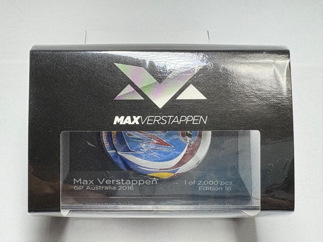 MINICHAMPS マックス・フェルスタッペン　1/8 ヘルメット