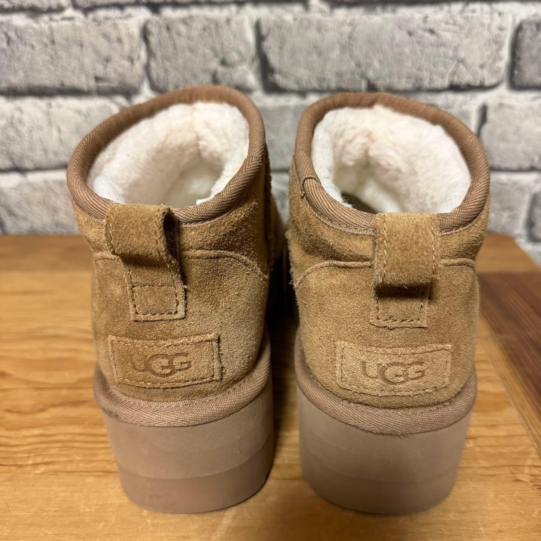 靴 UGG W CLASSIC ULTRA MINI PLATFORM 25cm