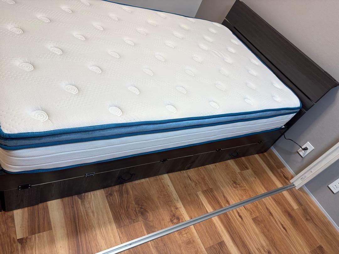 【直接引き取り限定※大阪市】マットレス セミダブル