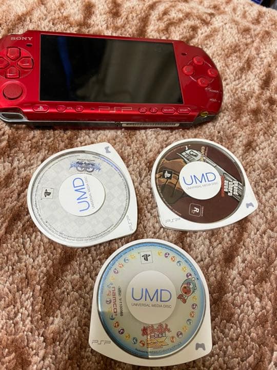 PSP 本体・ソフト3種・充電器