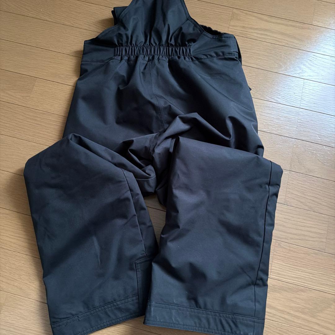 ☆nicona☆プロフ読んでください☆様☆ デサント　スキーウェア 140㎝