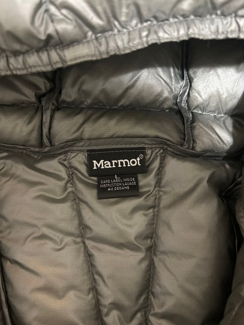 【完売品】marmot ダウンジャケット