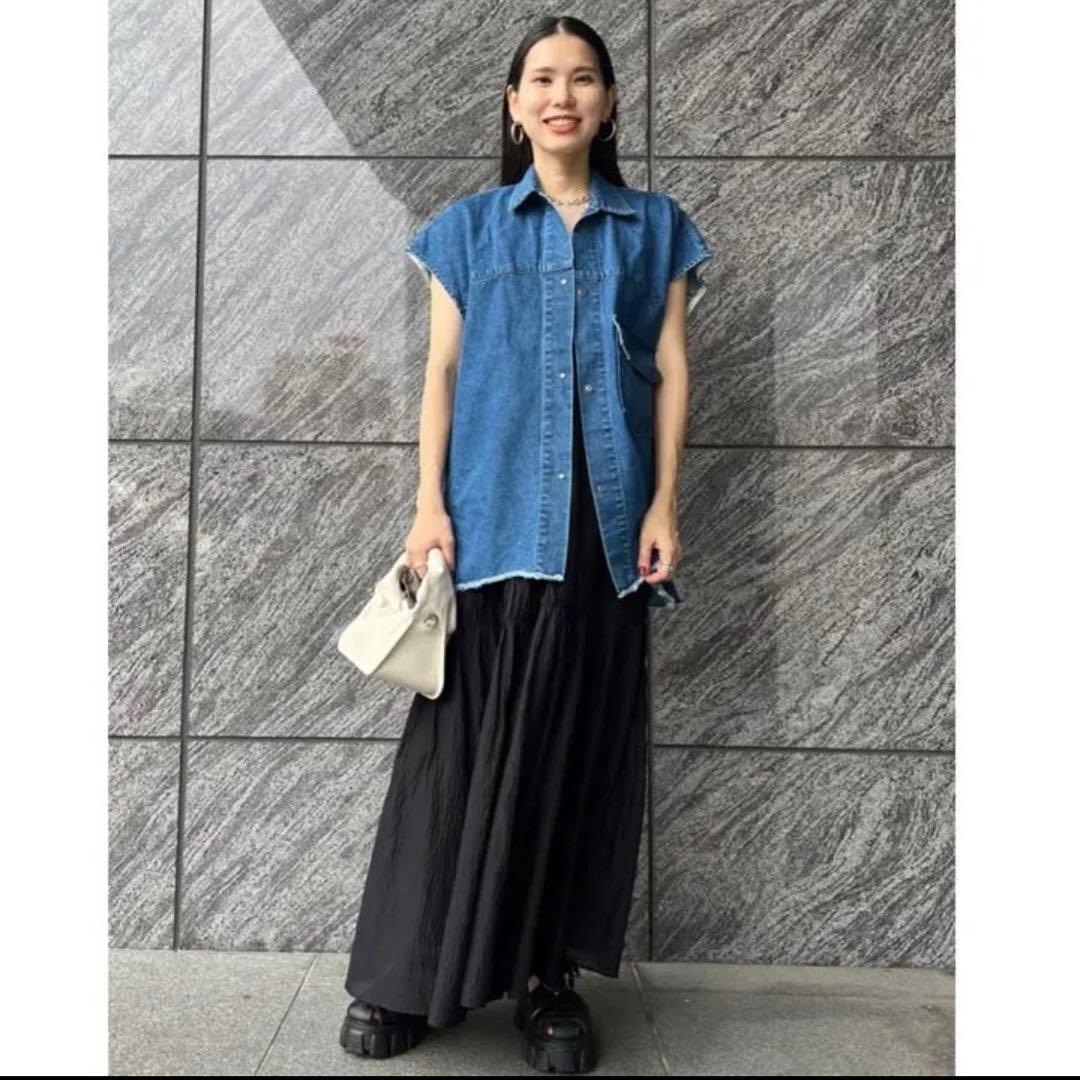 新品⭐️スタニングルアー デニムスリーブレスシャツ　S