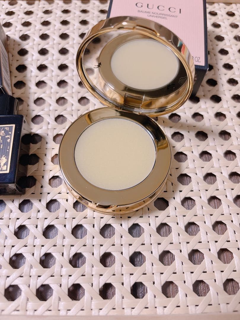 グッチ　バームクーヘンヌリサンユニヴェルセル　ブルームパルファム