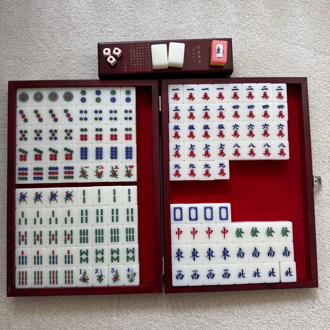 高級　麻雀牌　ジャンボ牌　デカ牌　木箱　4cm×3cm 35g