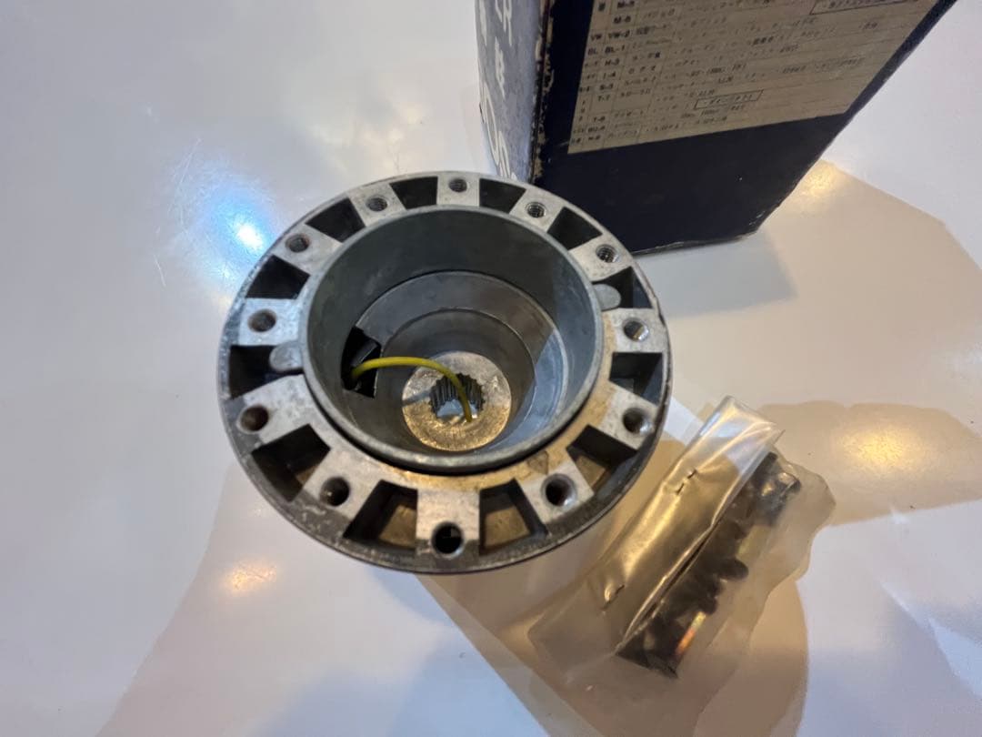 スバル360 R2 ハンドル ボス てんとう虫 K111 ヤングS SS