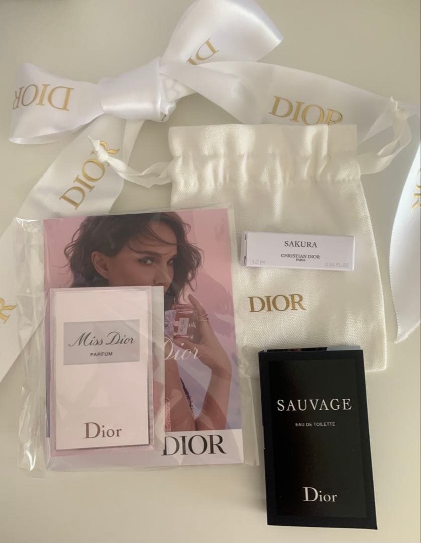 Dior 2025年プラチナ会員　ジャドールヘアミスト　ヘアブラシ　香水3点