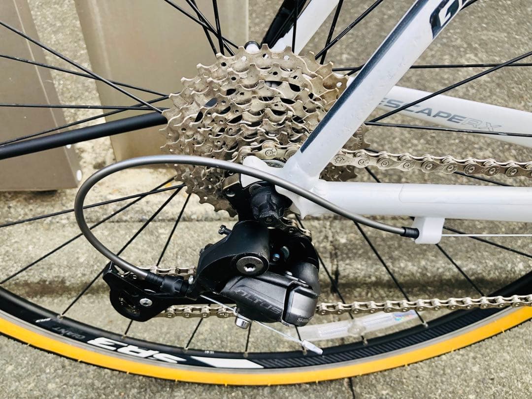 ☆GIANT ESCAPE RX ジャイアント エスケープ Mサイズ 人気の白