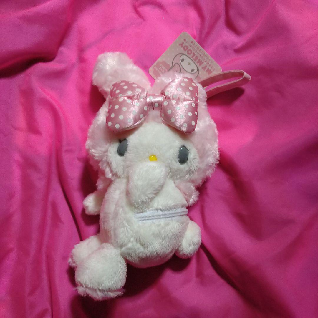 サンリオ　マイメロディ　ストラップ付きぬいぐるみポーチ