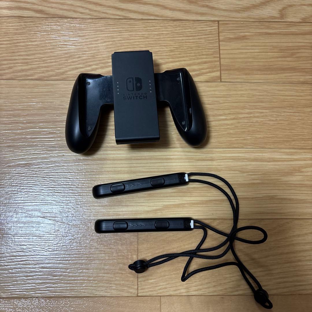 【ホリパッド付属】Nintendo Switch ネオンブルー、レッド