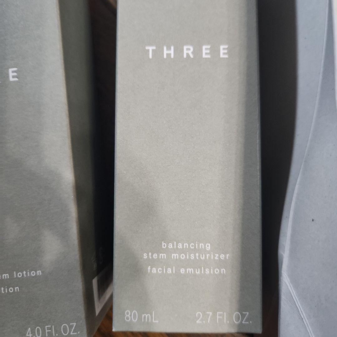 THREE バランシング ステム ローション・モイスチャライザー&洗顔料3袋付き