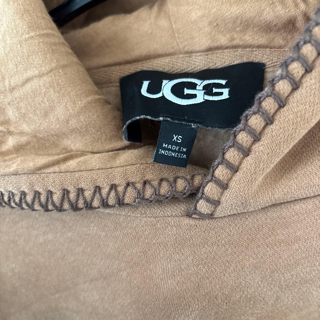 UGG パーカー CLASSIC HOODIE スウェット プルオーバー xs